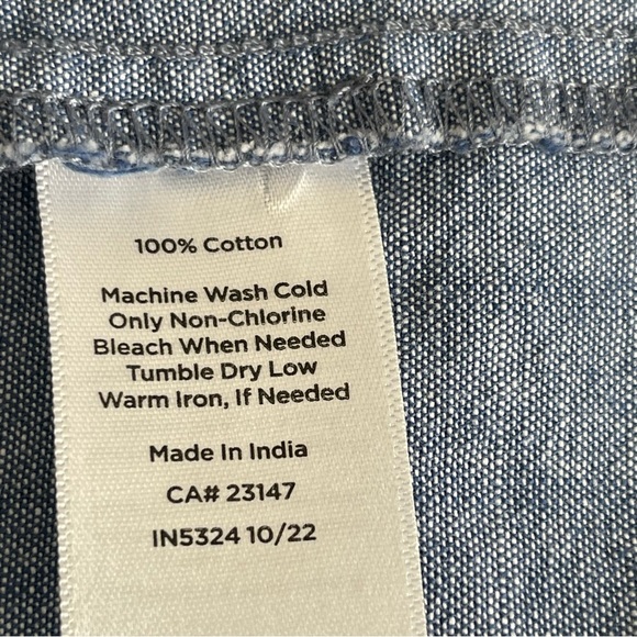 Talbots Blue Chambray Mini Skirt Women’s Size 14 Pockets Lightweight Straight - Picture 8 of 8